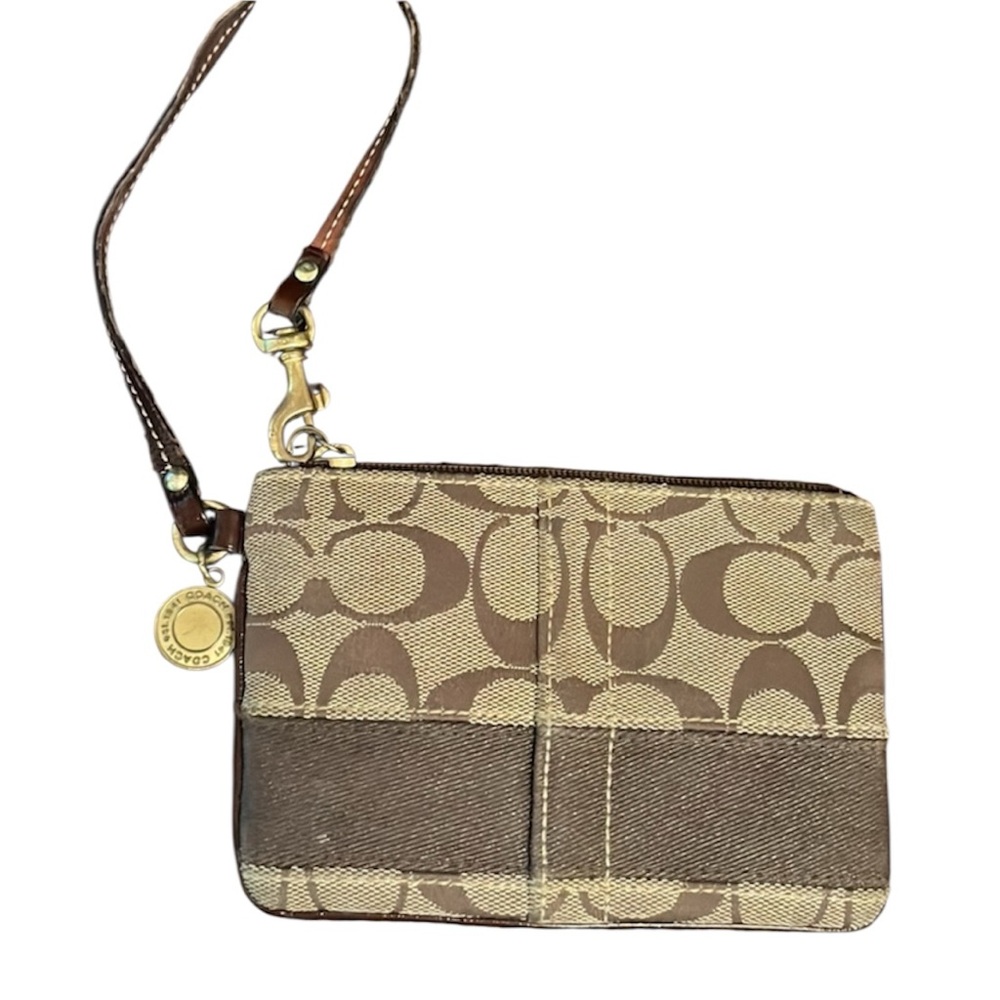 COACH 40028 SIGNATURE KHAKI/MAHOGANY BROWN CANVAS WRISTLET